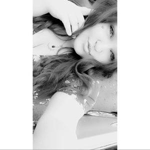 Meet your Posher, Marissa